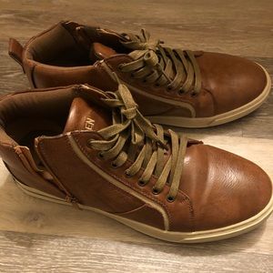 Steve Madden dress sneakers